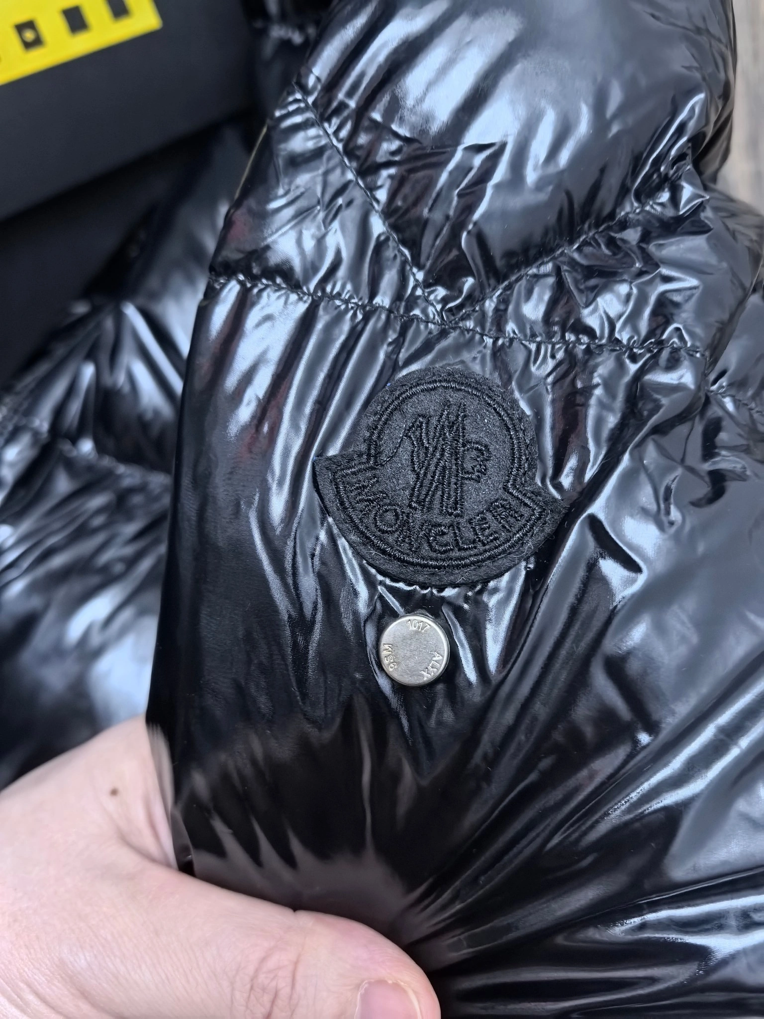 wg.luxury-- 7o9385r ALYX Down jacket white duck down item: E-F431J0118